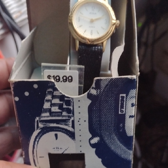 Acqua Classic Gold and Black Watch NWT - Picture 1 of 3